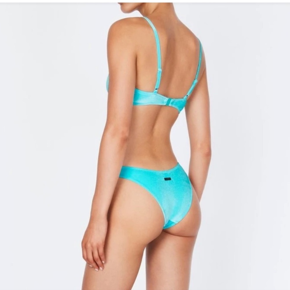 Triangl Swimwear Aqua Bra - Picture 2 of 7
